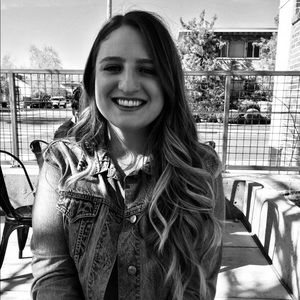 Meet your Posher, Kat